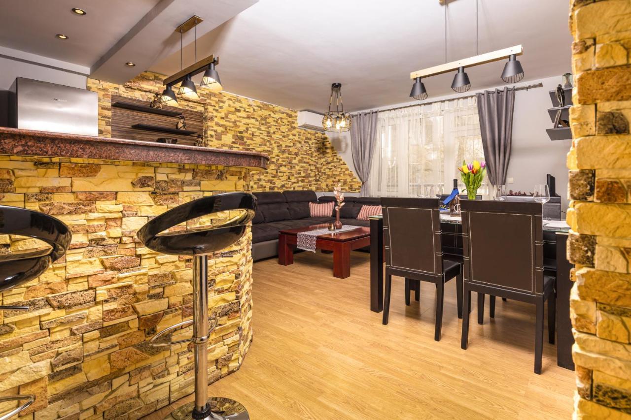 Apartmán 1Bd Flat With A Garage - 5 Mins To The City Centre Plovdiv Exteriér fotografie