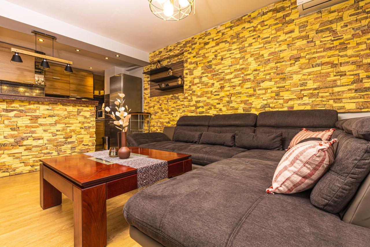 Apartmán 1Bd Flat With A Garage - 5 Mins To The City Centre Plovdiv Exteriér fotografie