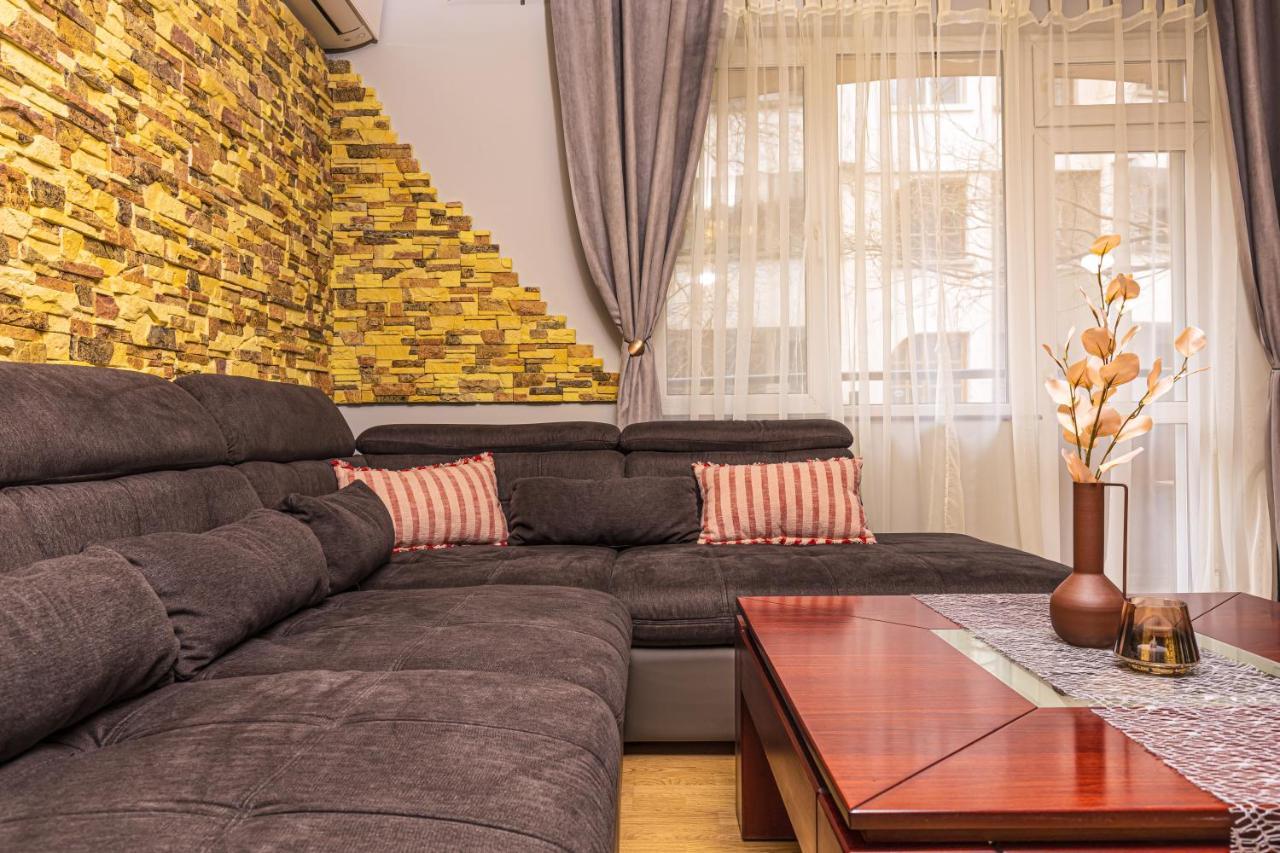 Apartmán 1Bd Flat With A Garage - 5 Mins To The City Centre Plovdiv Exteriér fotografie